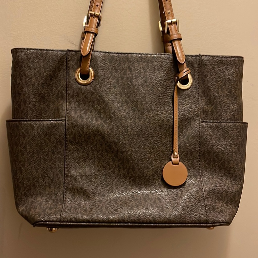 Tote in great condition
